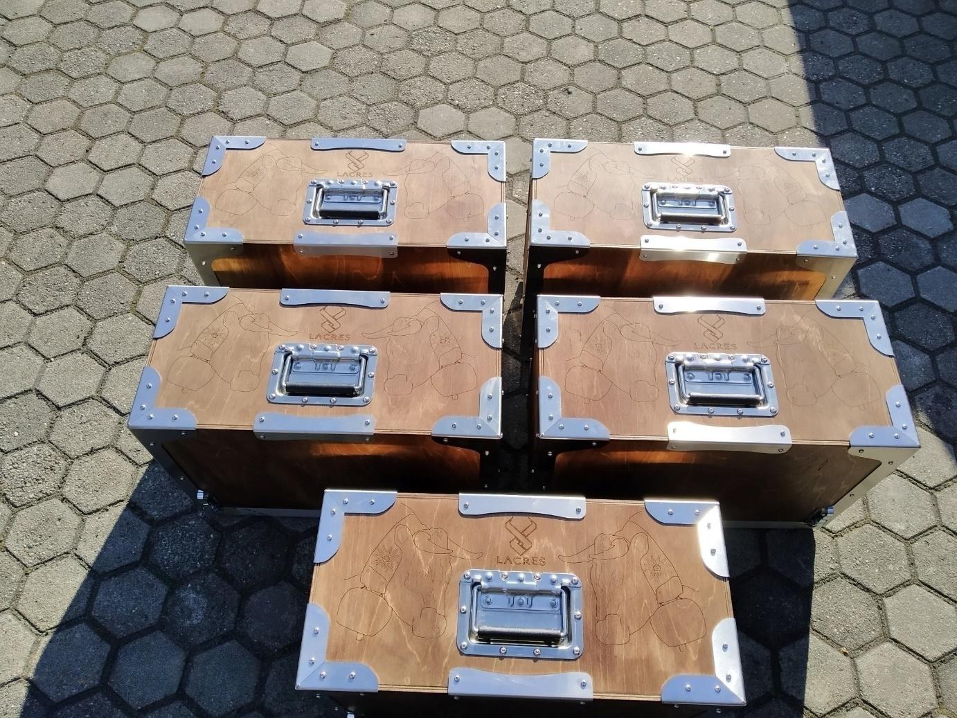 Working Saturday – more machines delivered to customers